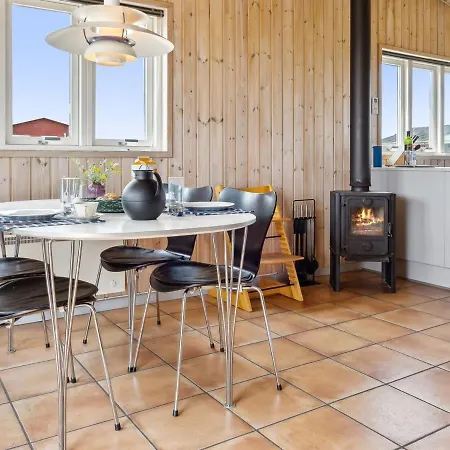 Holiday home Fiona - 800m From The Sea In Western Jutland By Interhome Lakolk