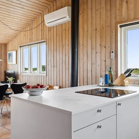 Holiday home Fiona - 800m From The Sea In Western Jutland By Interhome *